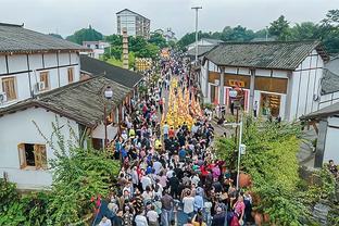 阿德巴约：约基奇最难防 他从不假摔或试图得到16、17次罚球